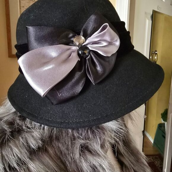 WOOL CLOCHE WITH SATIN RIBBON main image 9